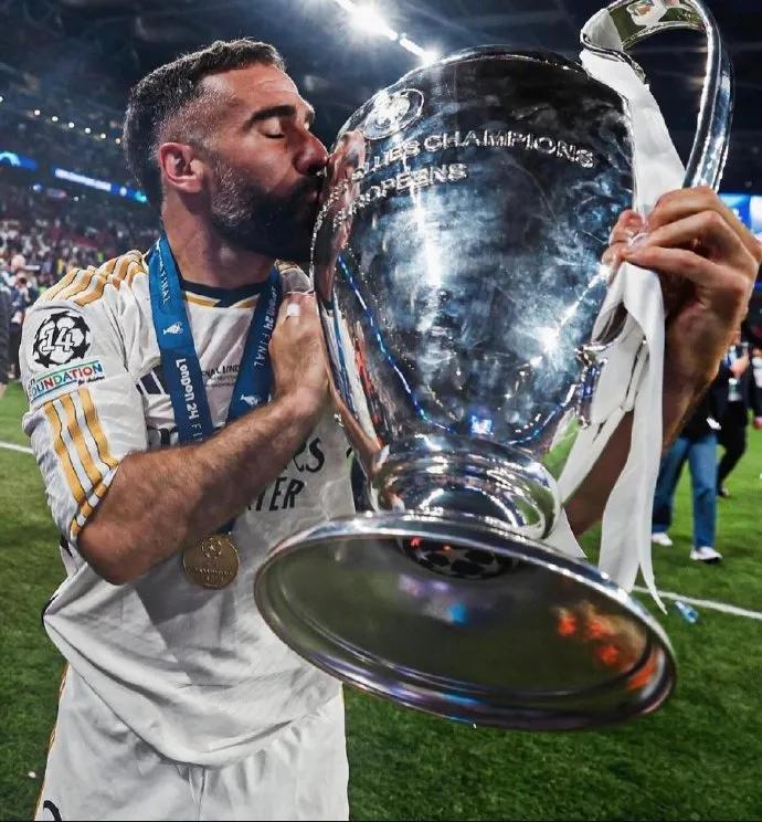 皇家马德里再度登顶，夺得欧冠冠军，历史性一战