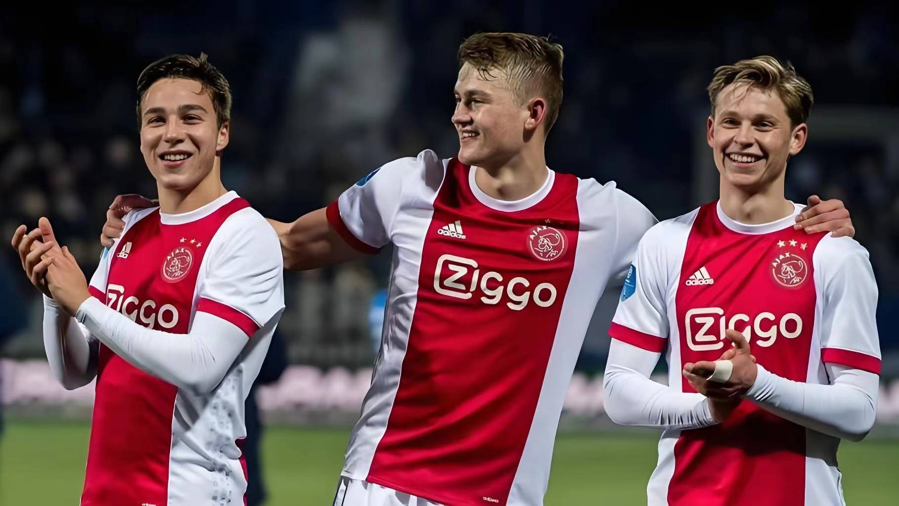 阿贾克斯客场战平，继续稳定发挥