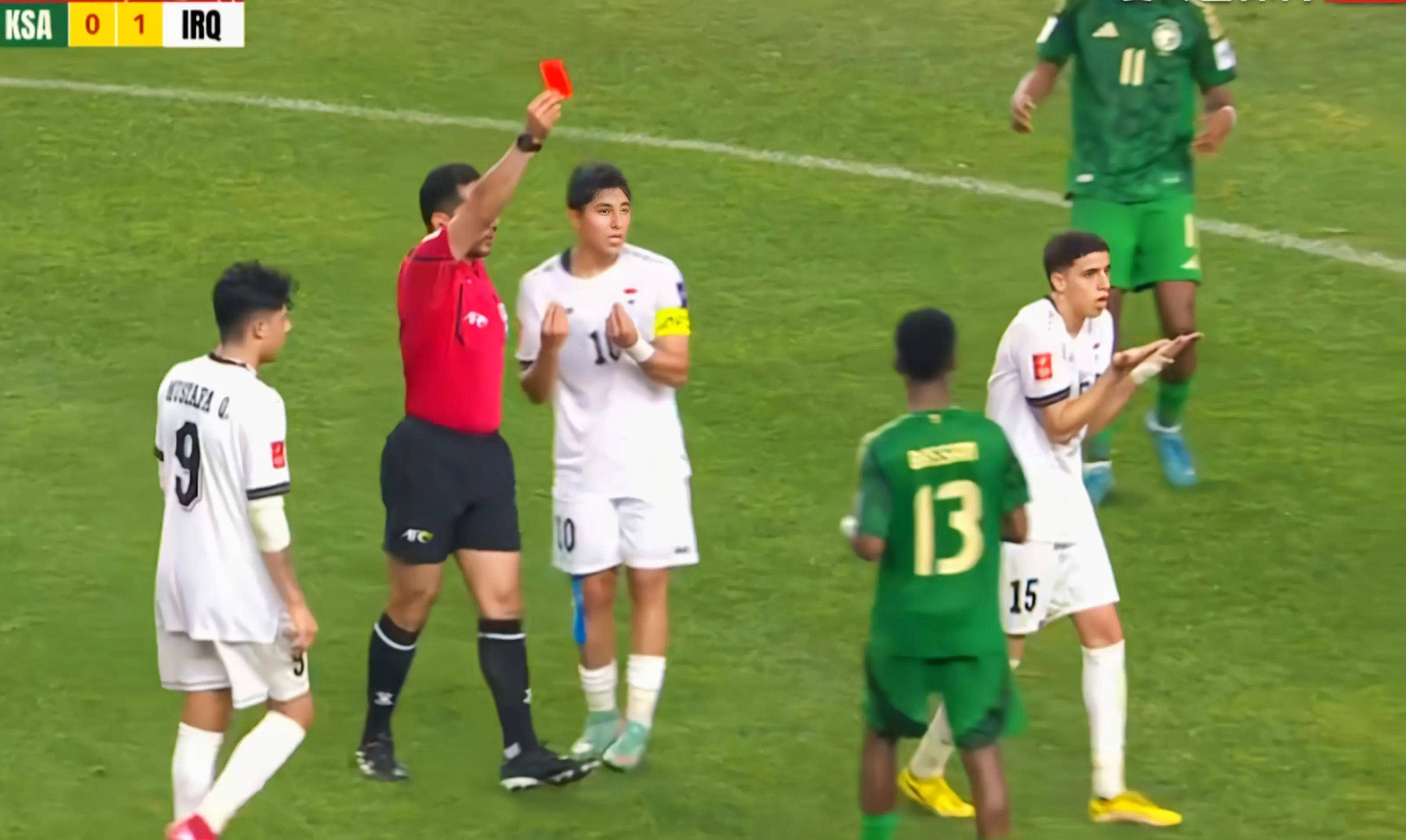 东亚足球赛事中的一场重要比赛即将进行