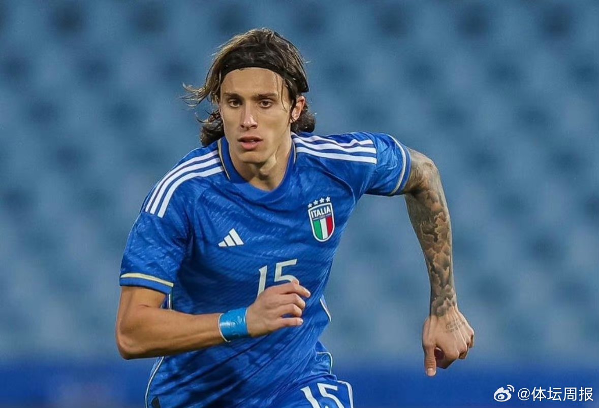 包含意大利国家队客场战平，稳固欧洲杯资格的词条