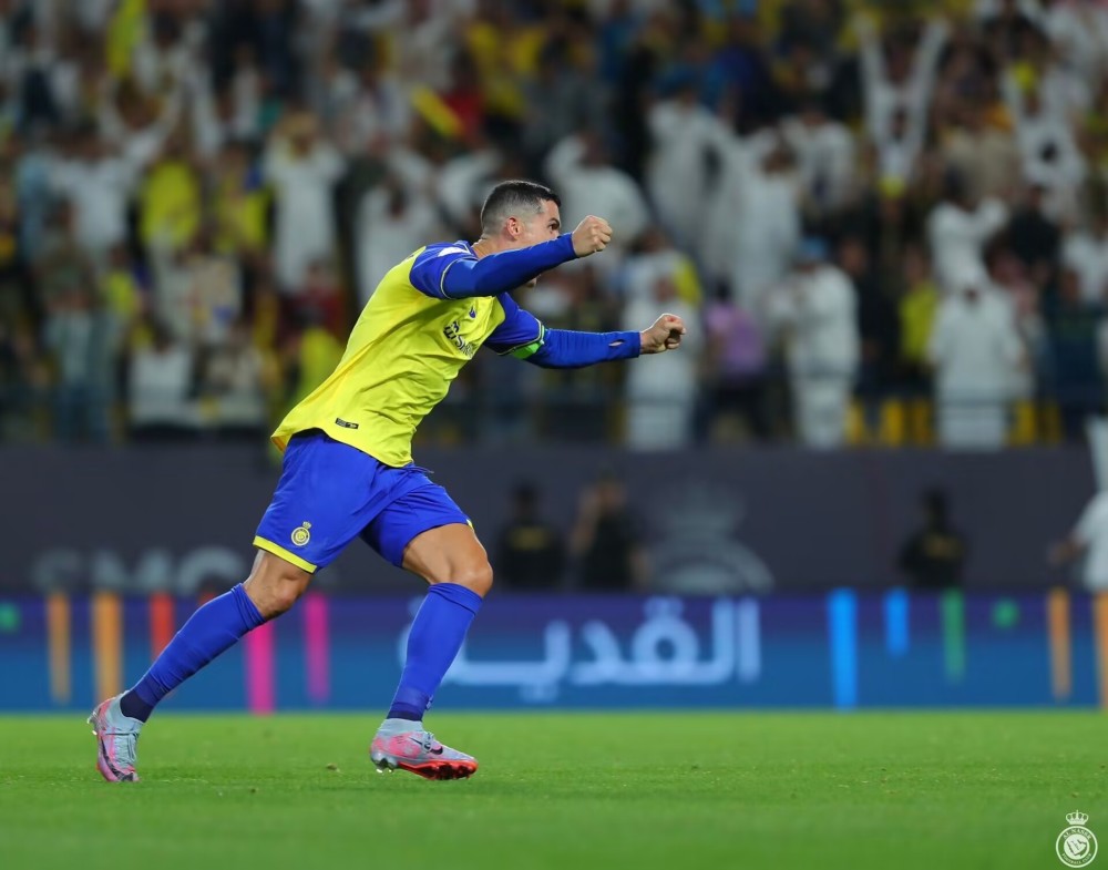 尤文图斯主场惨败，C罗再次破门