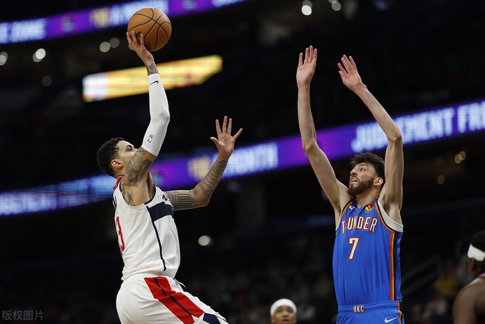 关于波尔津吉斯绝杀时刻，引发争议点燃赛场，球队未来可期迎来胜利！的信息